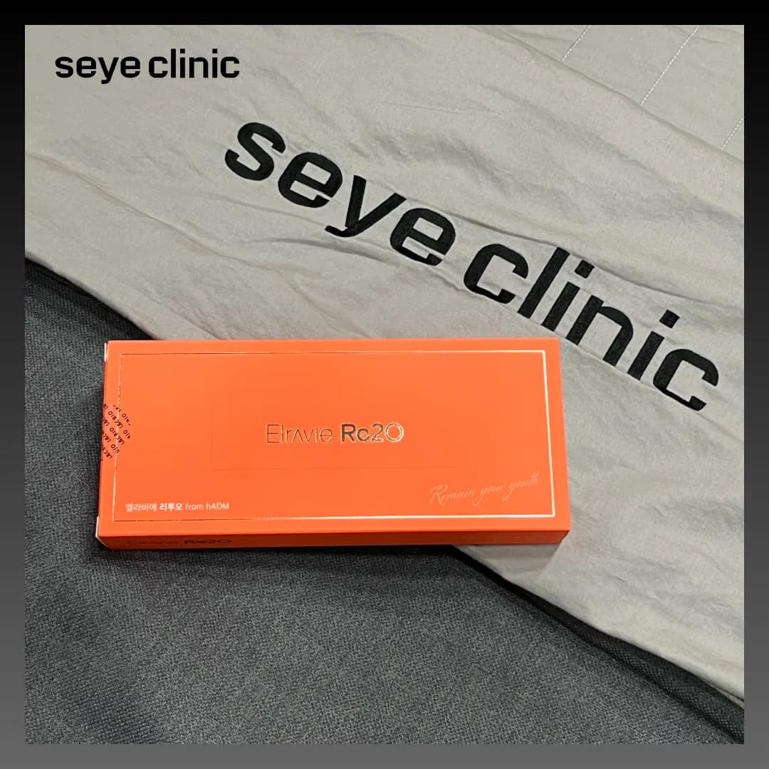 Official RE2O Key Clinic plaque awarded to Seye Clinic for medical excellence.